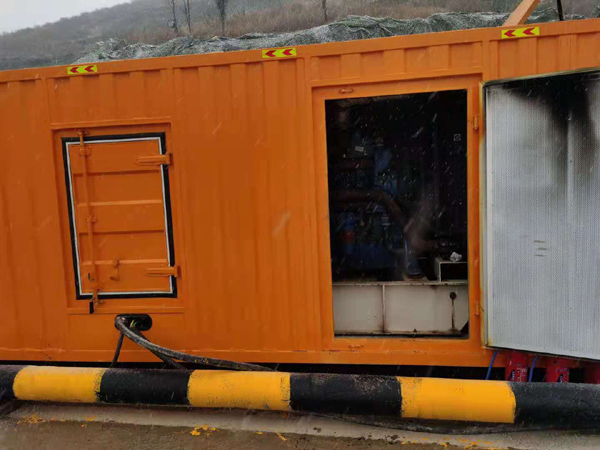 牧野发电车出租-应急柴油发电机组选什么样的比较好？