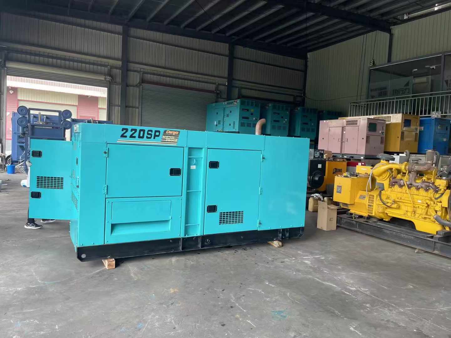 牧野800kW 柴油发电机的输出电流波动范围是多少？