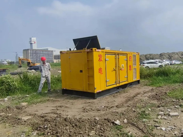 牧野200KW柴油发电机机组每小时的油耗量受哪些因素影响?