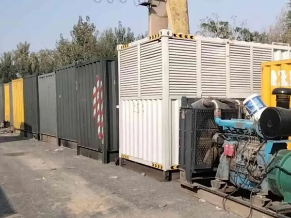 牧野200KW柴油发电机机组每小时油耗是多少?